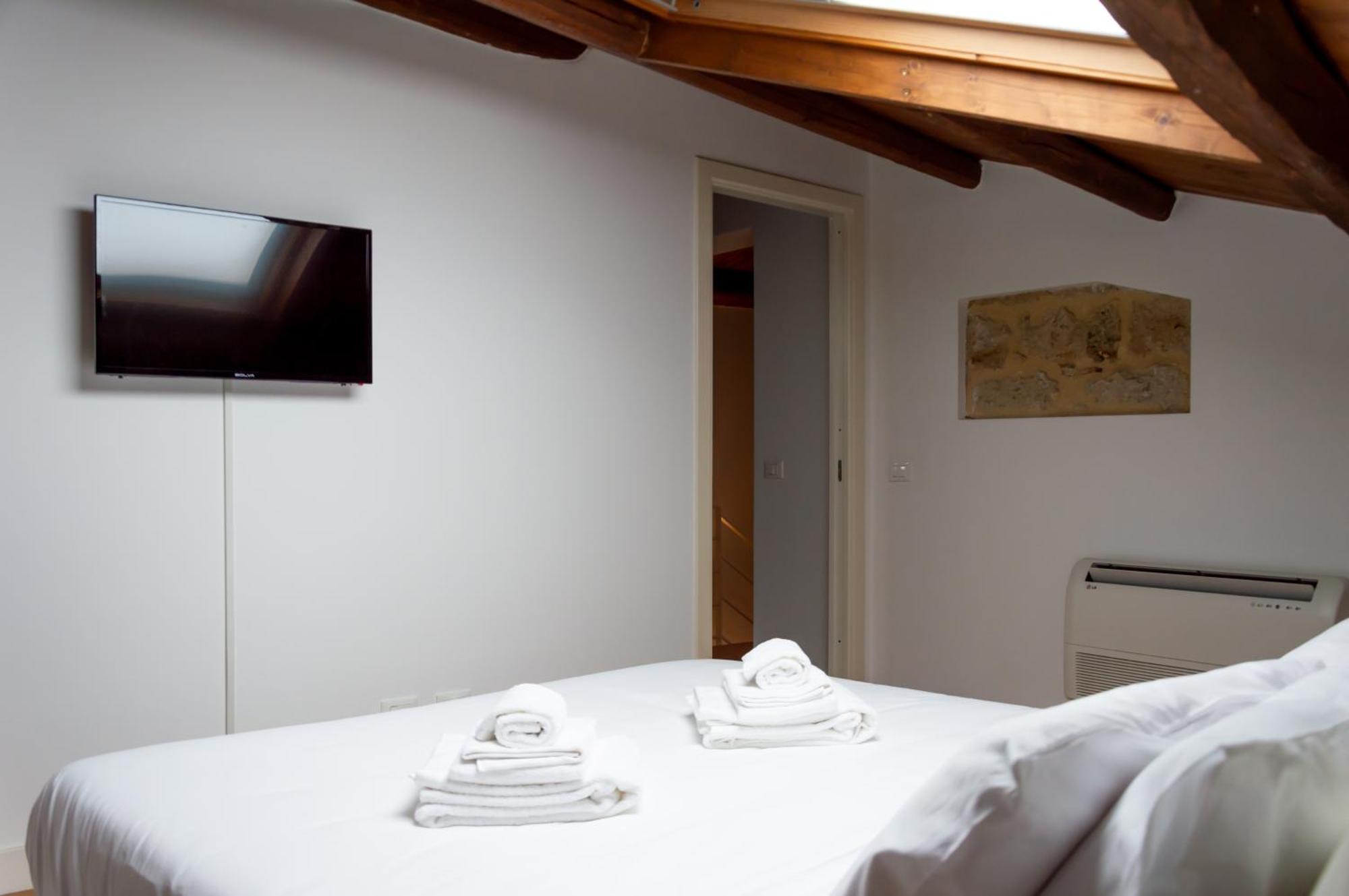 Vittorio Emanuele Suite Apartment Palermo Eksteriør billede